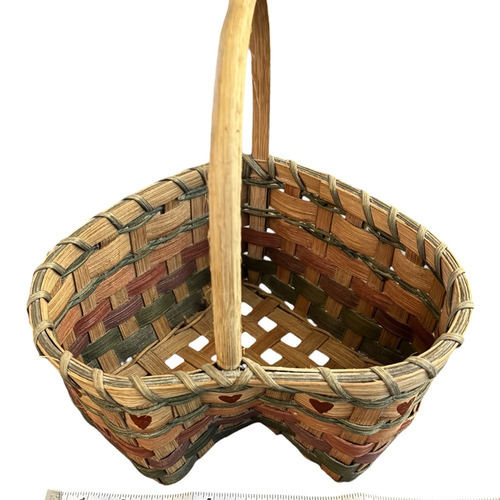 🧺 VINTAGE Multi-Tone Woven‎ Heart Basket 🤎 - Picture 3 of 10